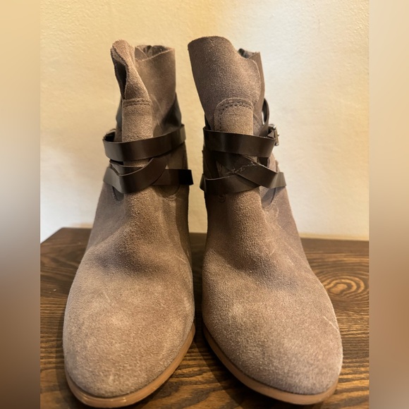 Carlos Santana suede booties - Size 8.5 - Picture 5 of 7